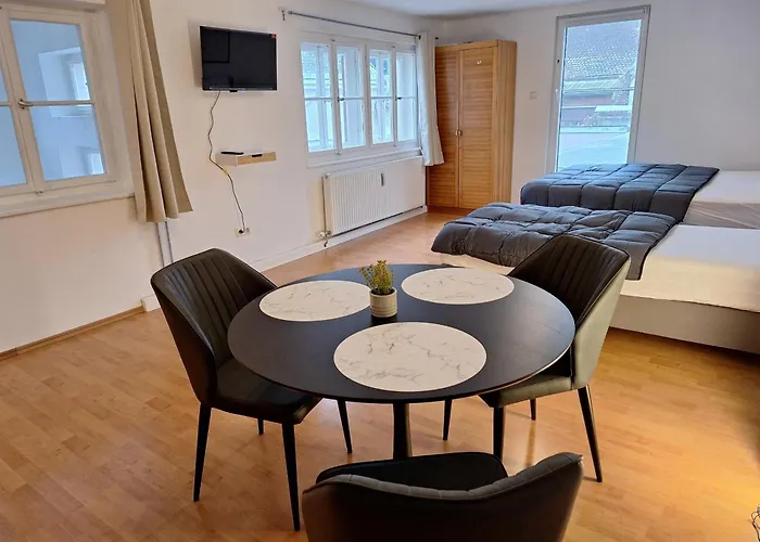 Im Zentrum Von - Self Check-in * Вельс