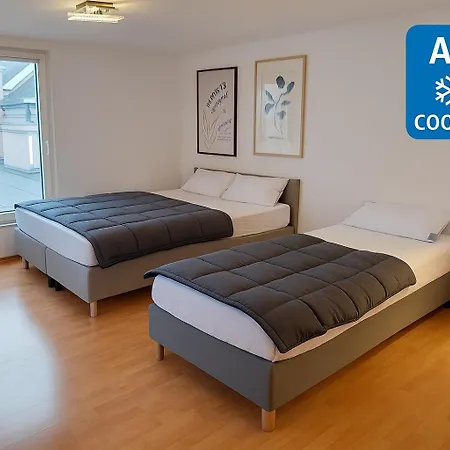 Im Zentrum Von - Self Check-in ヴェルス