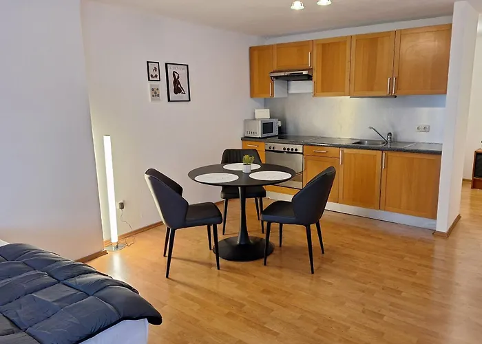 Im Zentrum Von - Self Check-in Wels